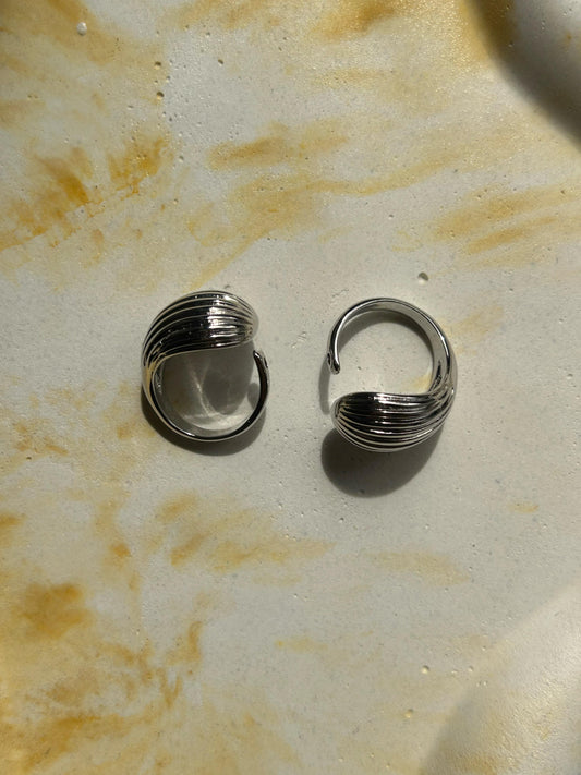 Silver head ring