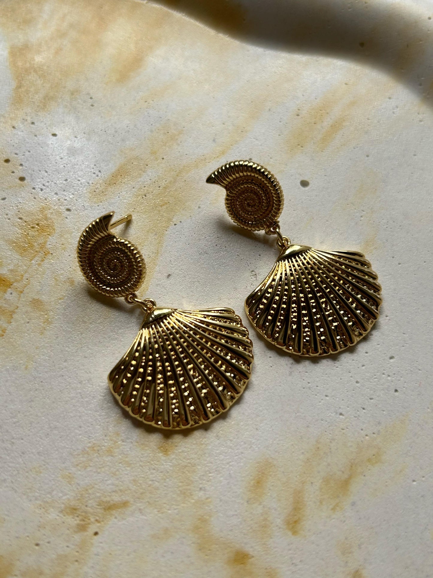 Conchal earrings