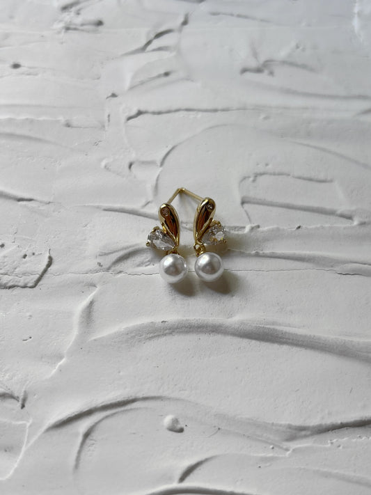 Butterfly studs